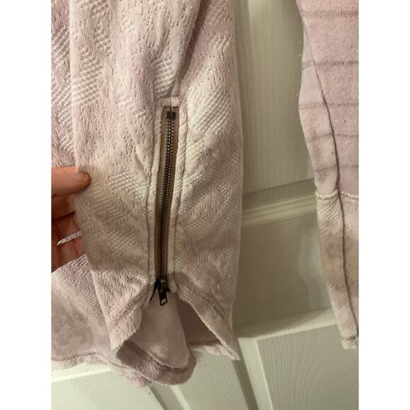 RARE color! Free People Women's Pale Pink Bed of Roses Side Zip Tunic, XS - Picture 6 of 7